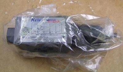 日本東京計器DG4V-5-24AL-M-P7L-T-6-40電磁換向閥