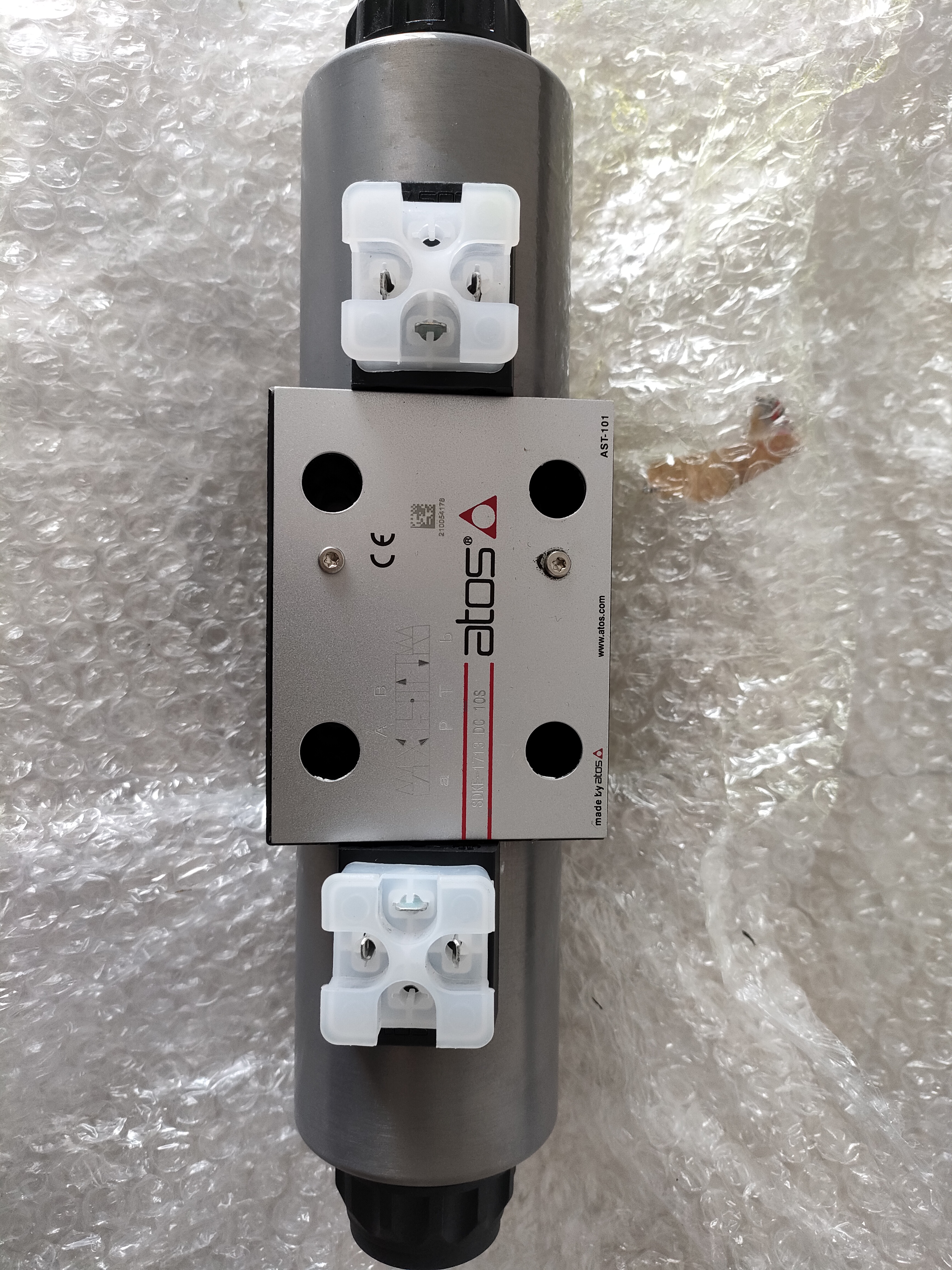 意大利ATOS伺服比例閥主要分類 E-MI-AS-IR-01H/I  意大利ATOS軸向柱塞定原要求配底座Z-BM-KZ-NP  意大利ATOS軸向柱塞定原要求配底座Z-BM-KZ-NP