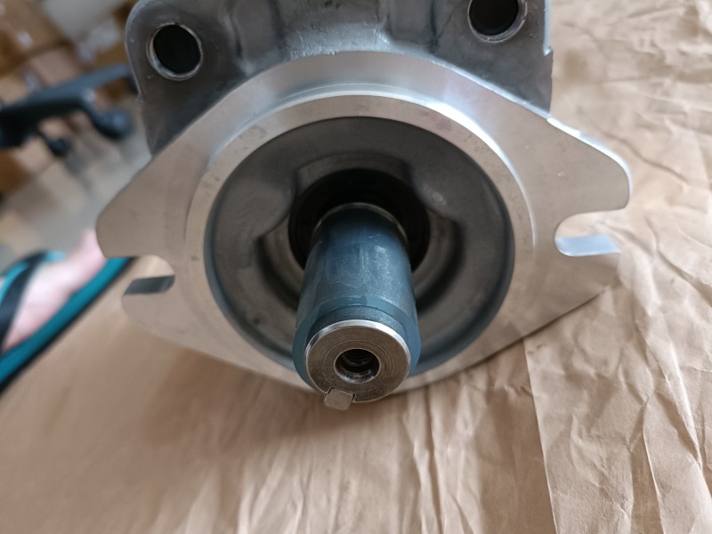 山東BM2-100液壓擺線馬達(dá) 抓木機(jī)BM2擺線液壓馬達(dá)  BMT800 BMT630 BMT500 BMT400擺線液壓馬達(dá) BMT315擺線馬達(dá)  BMT800 BMT630 BMT500 BMT400擺線液壓馬達(dá) BMT315擺線馬達(dá)