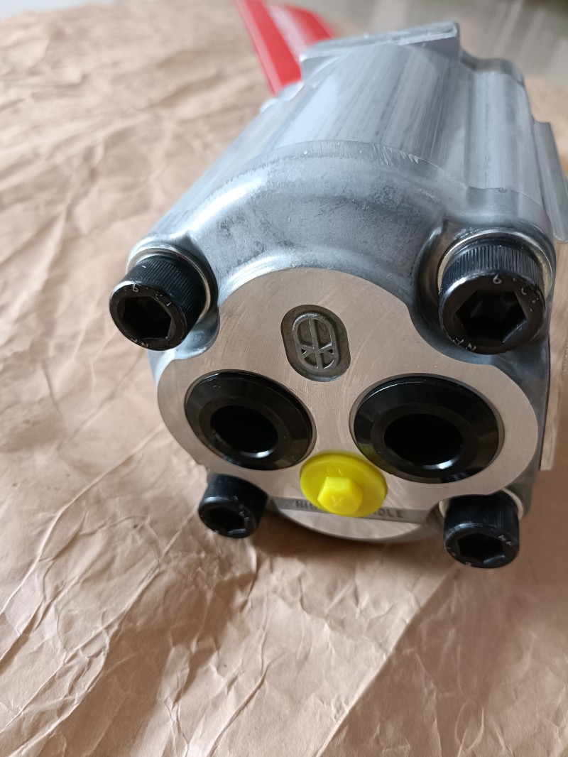 HMT/BM6/OMT390 6K-800鉆機擺線馬達 濟南BM6-985液壓馬達  鉆機6K-985液壓擺線馬達 濟南6K-800液壓馬達  鉆機6K-985液壓擺線馬達 濟南6K-800液壓馬達