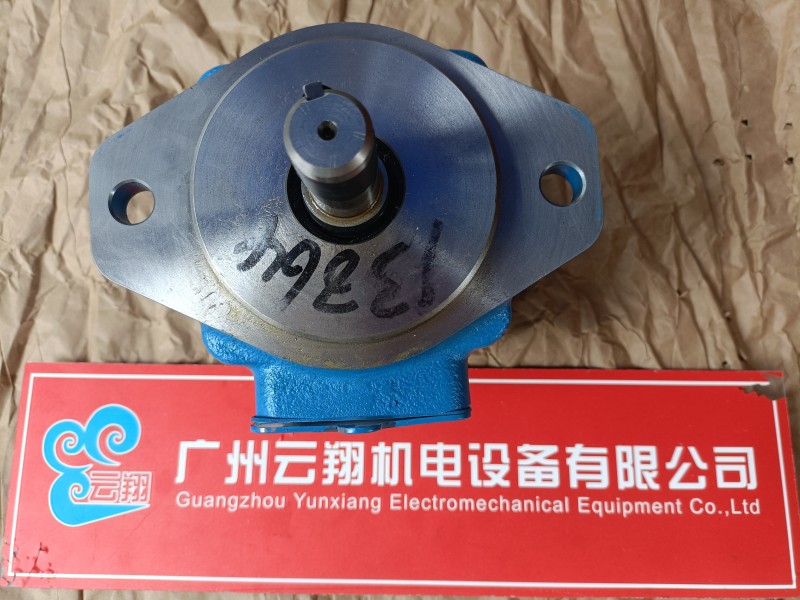 伊頓02-348839高壓柱塞泵PVQ45AR01AB10G1800000200100CD0A液壓泵 伊頓SM4-20(15)57-80/40-10-S182伺服閥SM4-40(40)151-80/40-10-H 伊頓PVH141QICRF13S10C25V31液壓柱塞泵PVH98QICRF1S10V25V31油泵