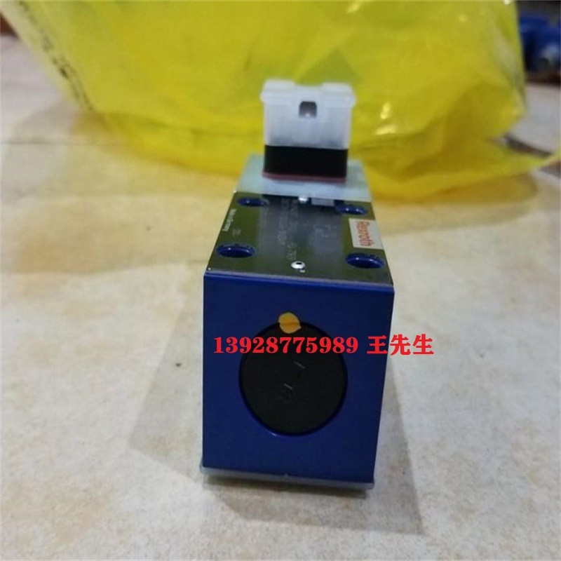 力士樂(lè)先導(dǎo)溢流閥DB20-2-52/50型號(hào)R900597212 德國(guó)力士樂(lè)比例溢流閥DBETE-6X/200G24K31A1V 德國(guó)力士樂(lè)比例溢流閥DBETE-6X/200G24K31A1V