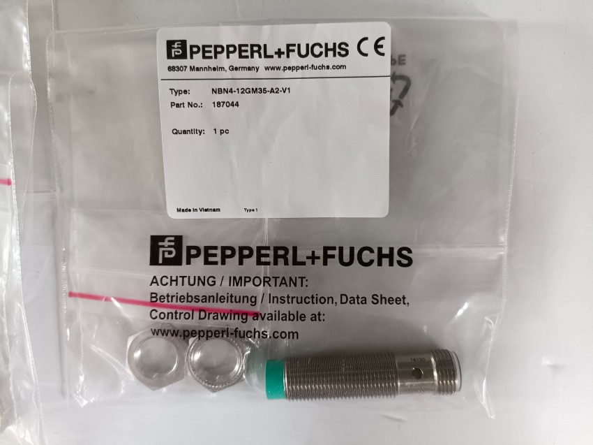  倍加福超聲波傳感器UB300-18GM40-E5-V